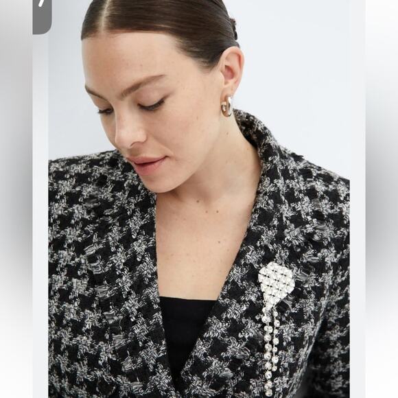 Mango Americana Twee Academia Houndstooth With Brooch Tweed Jacket and Skirt - Picture 3 of 14